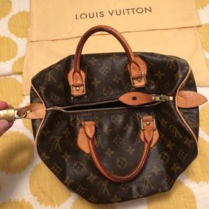 Louis Vuitton Speedy 30
